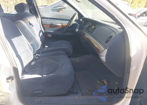 1996 Mercury Grand Marquis Ls/Bayshore z USA, uszkodzony, nr VIN 2MELM75W9TX611768